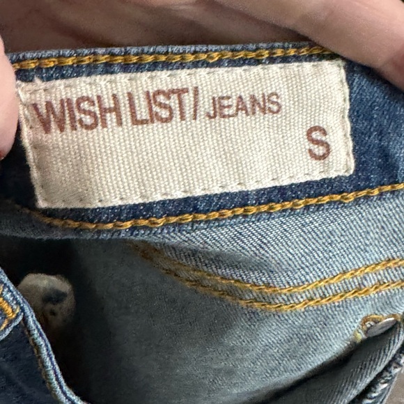 Wishlist Blue and White Lace Daisy Dukes Trim Jean Shorts - Picture 8 of 12